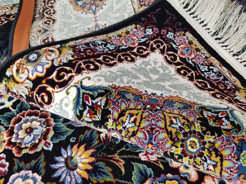 فرش 700 شانه چیست؟