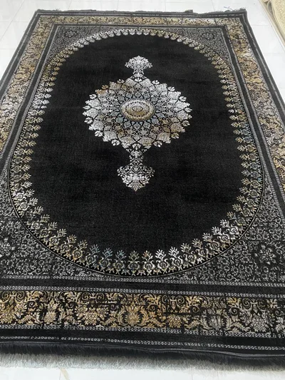 فرش ماشینی کاشان700 شانه 12متری  کد823