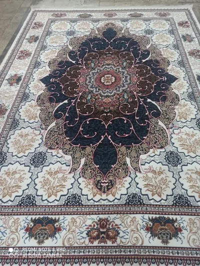 فرش ماشینی ارزان قیمت نقشه چکاوک زمینه سفید