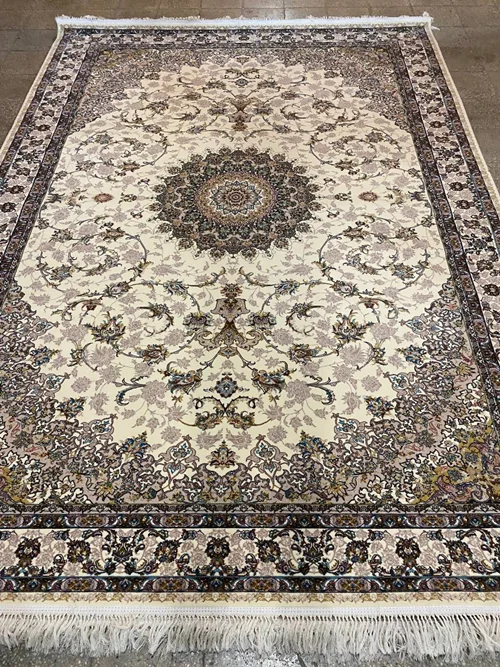 فرش ماشینی کاشان700 شانه 9متری کد615